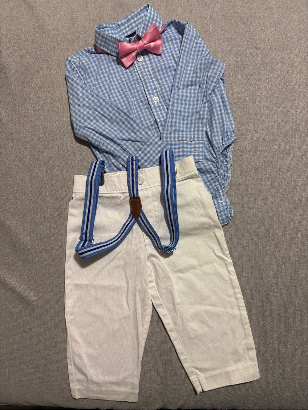 IZOD White Dress Pants with Blue Striped Suspenders